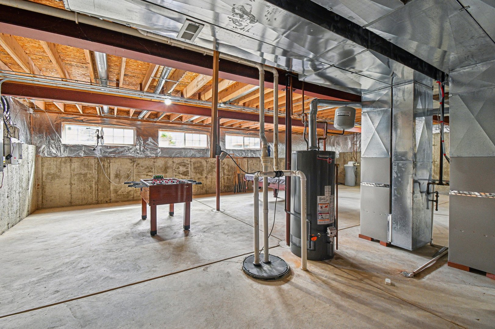 1037 MORAY Drive