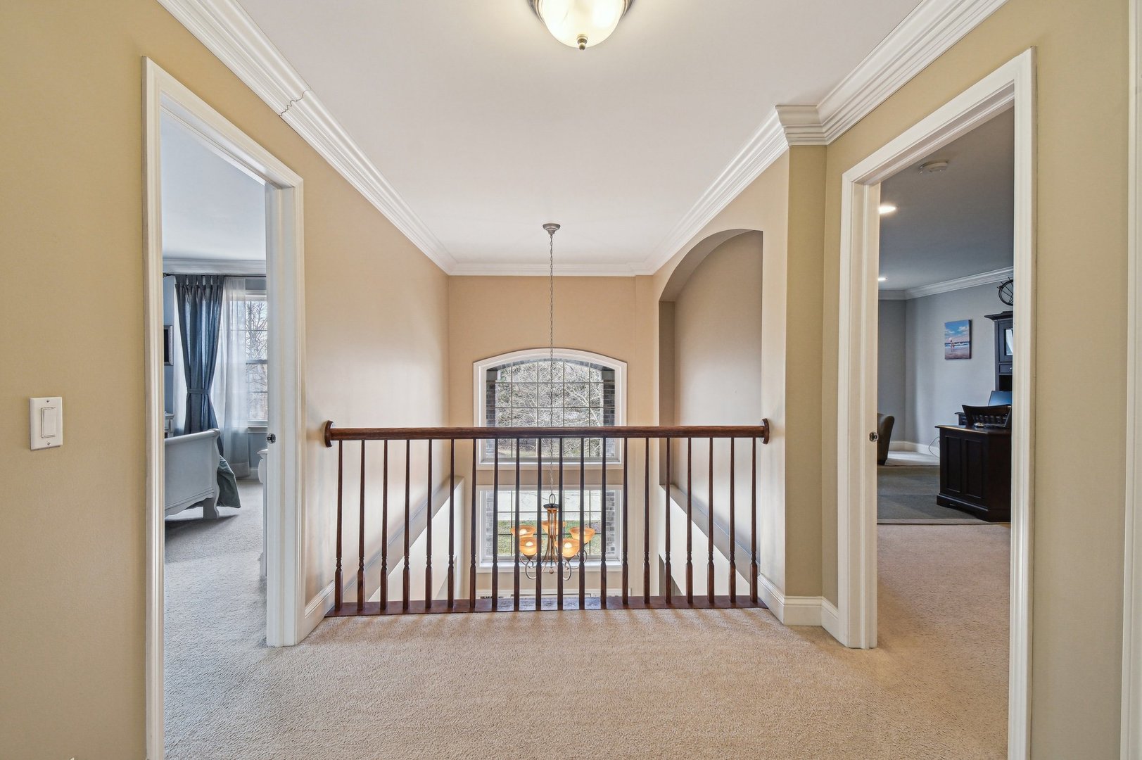 1037 MORAY Drive