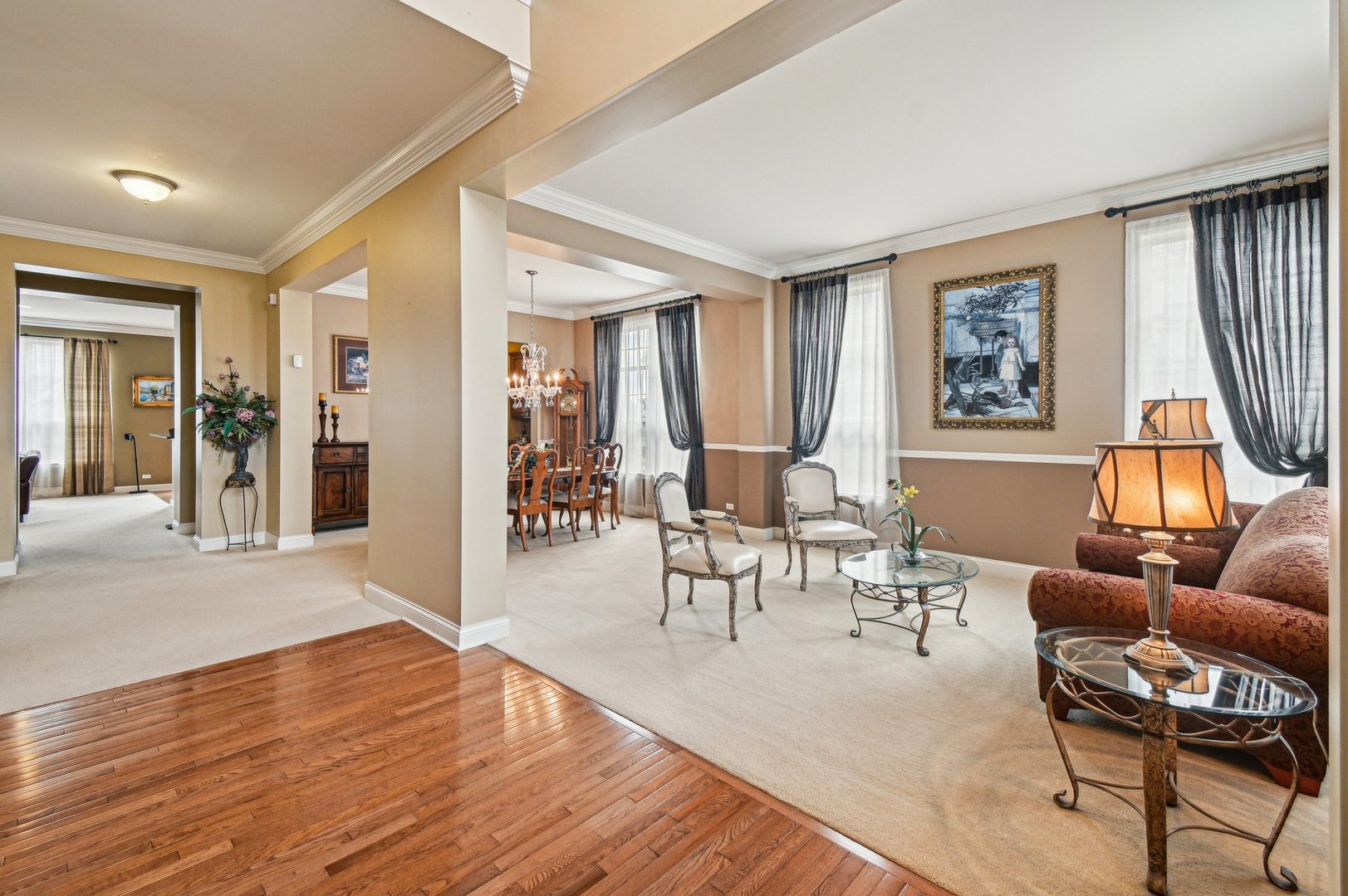 1037 MORAY Drive