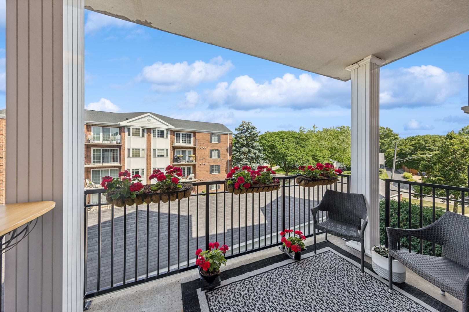 400 Mcdaniels Circle Unit: 303