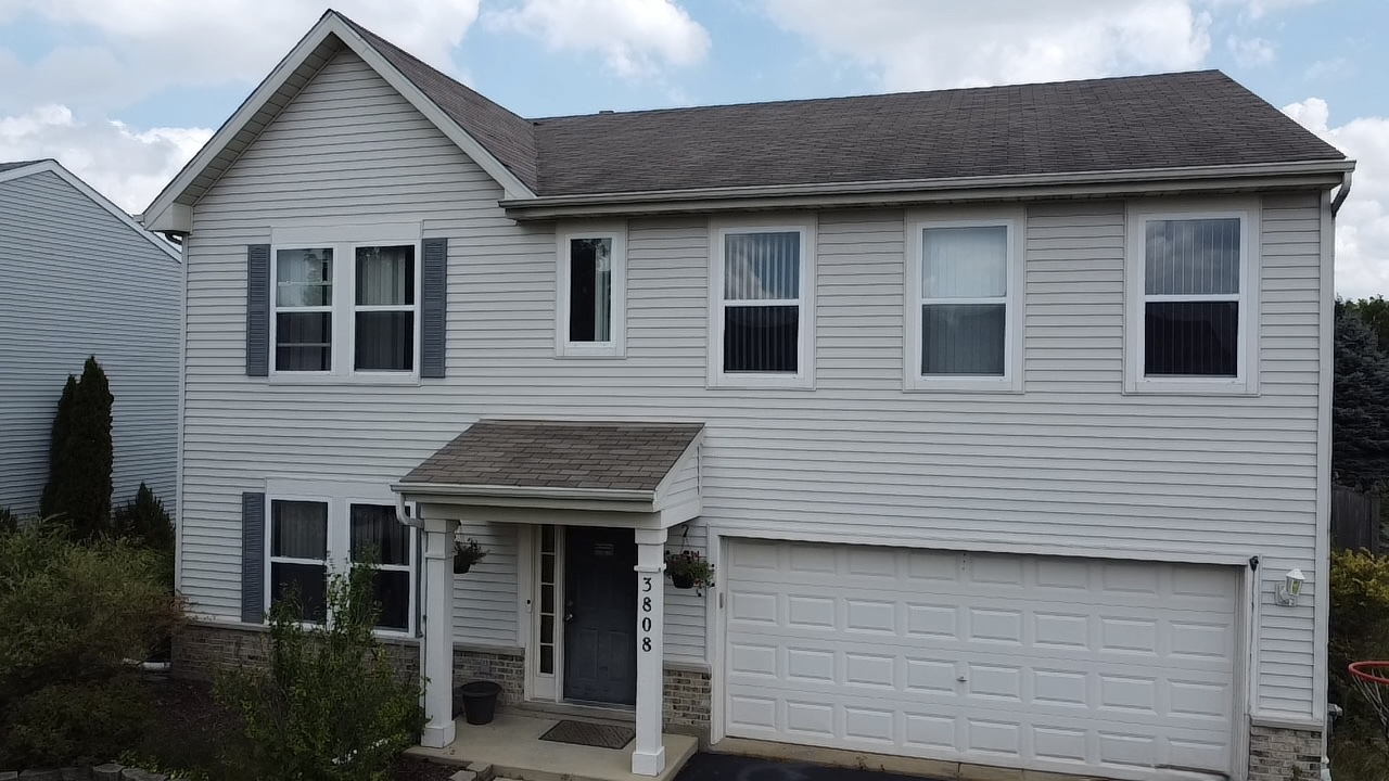 3808 Thoroughbred Lane