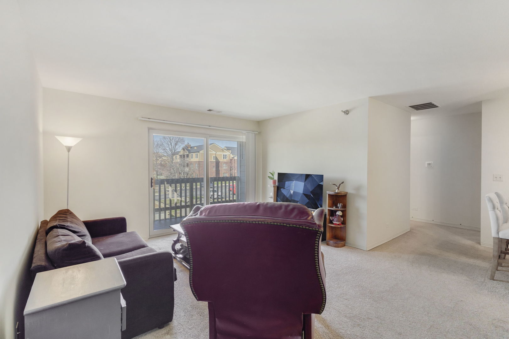 208 Glengarry Drive Unit: 301