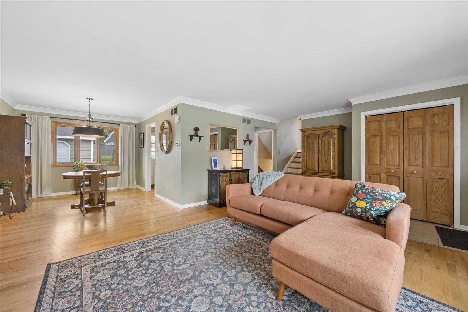 5923 Brookbank Road