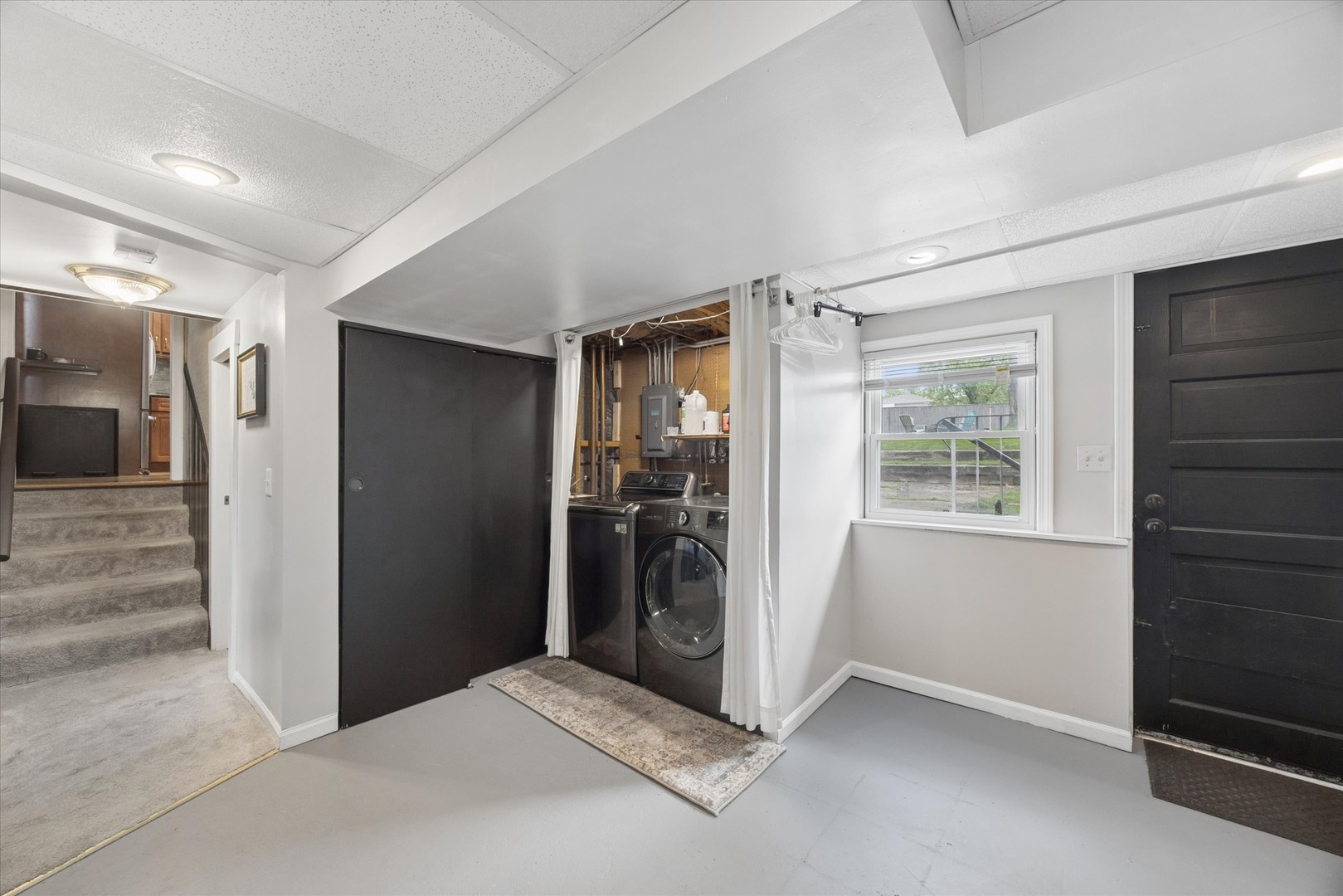 5923 Brookbank Road