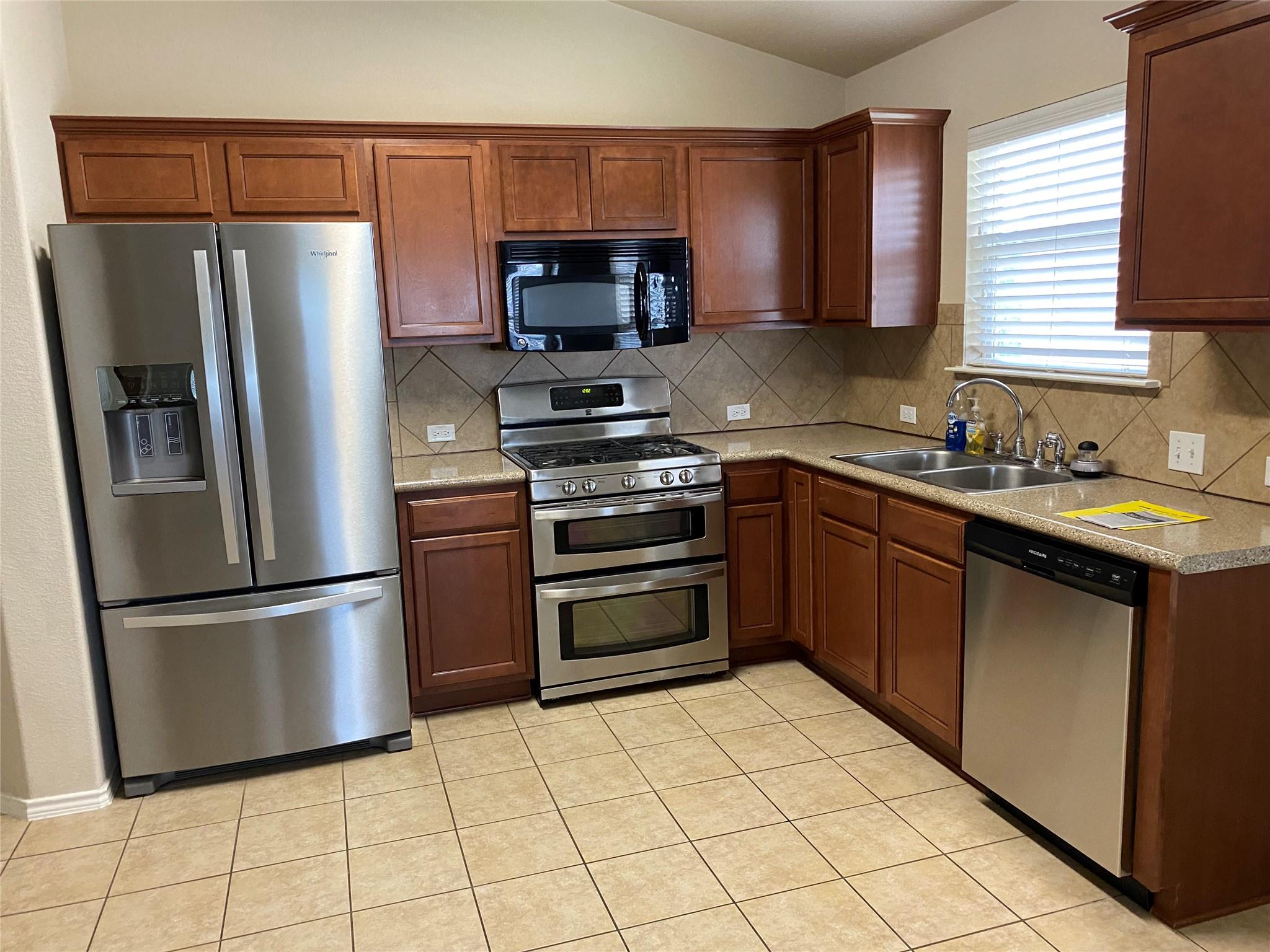 2731 Herrington CV