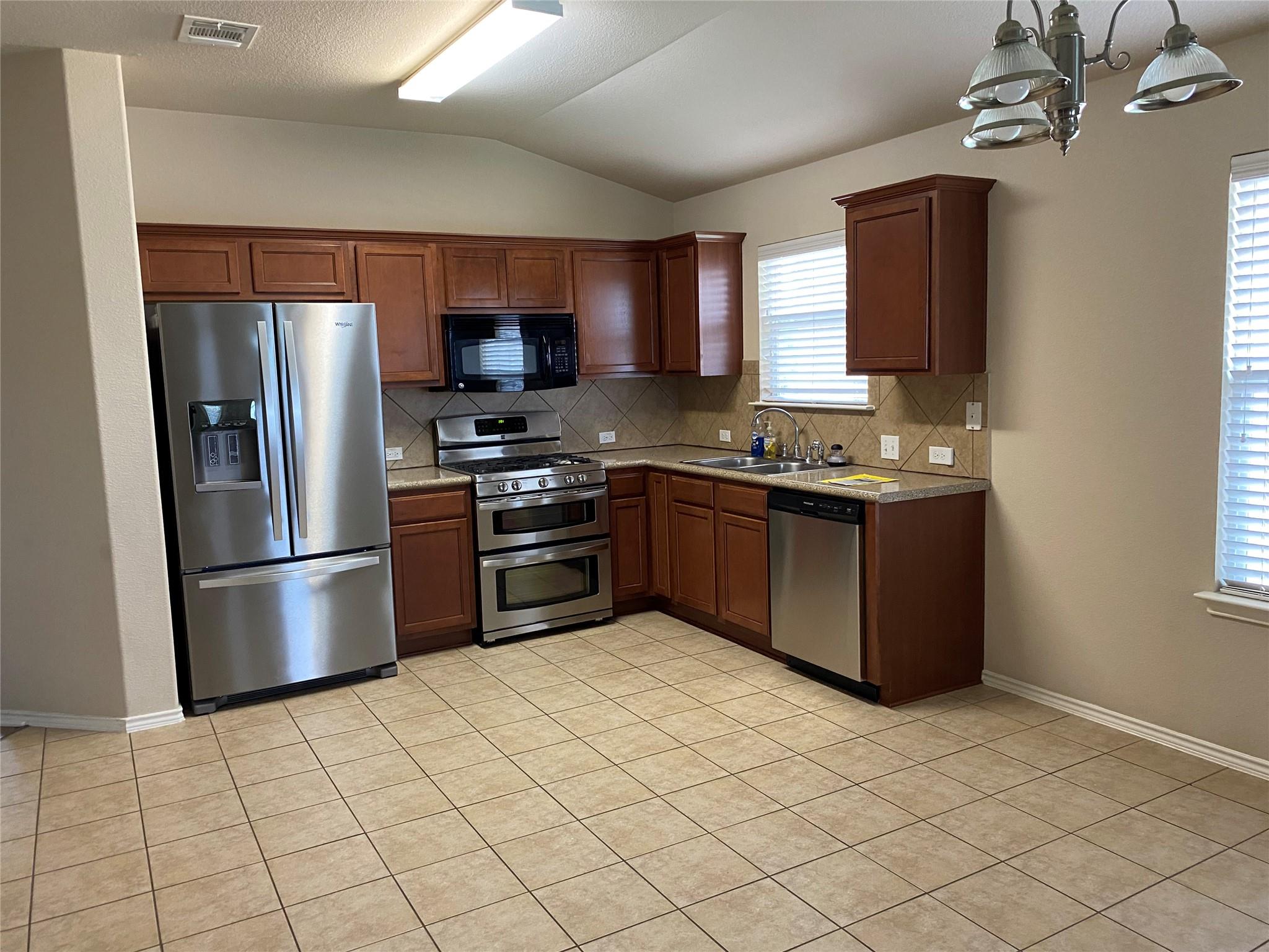 2731 Herrington CV