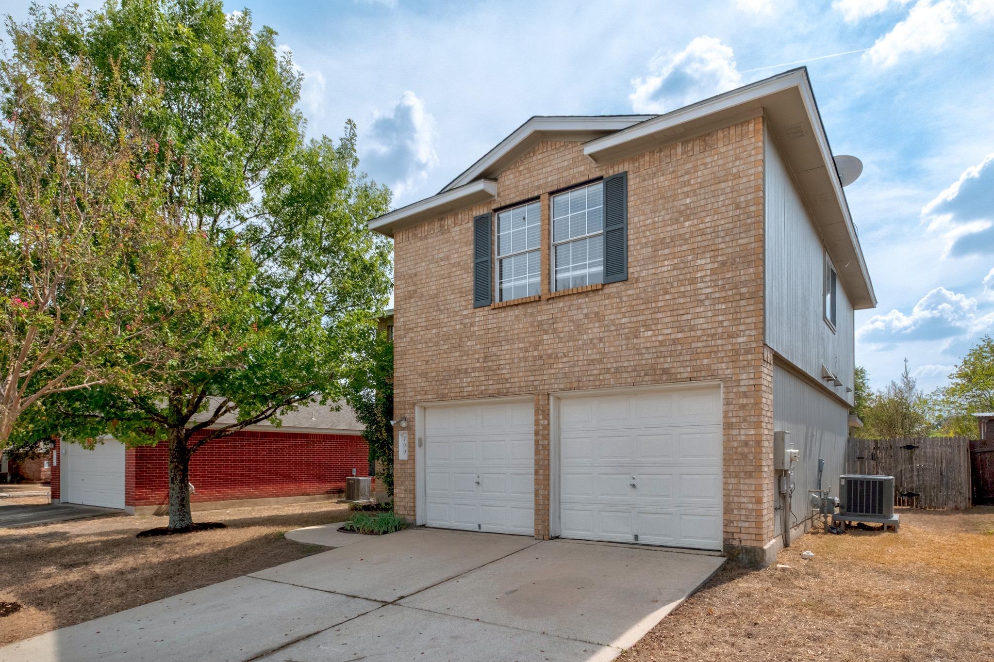 709 Black Isle DR