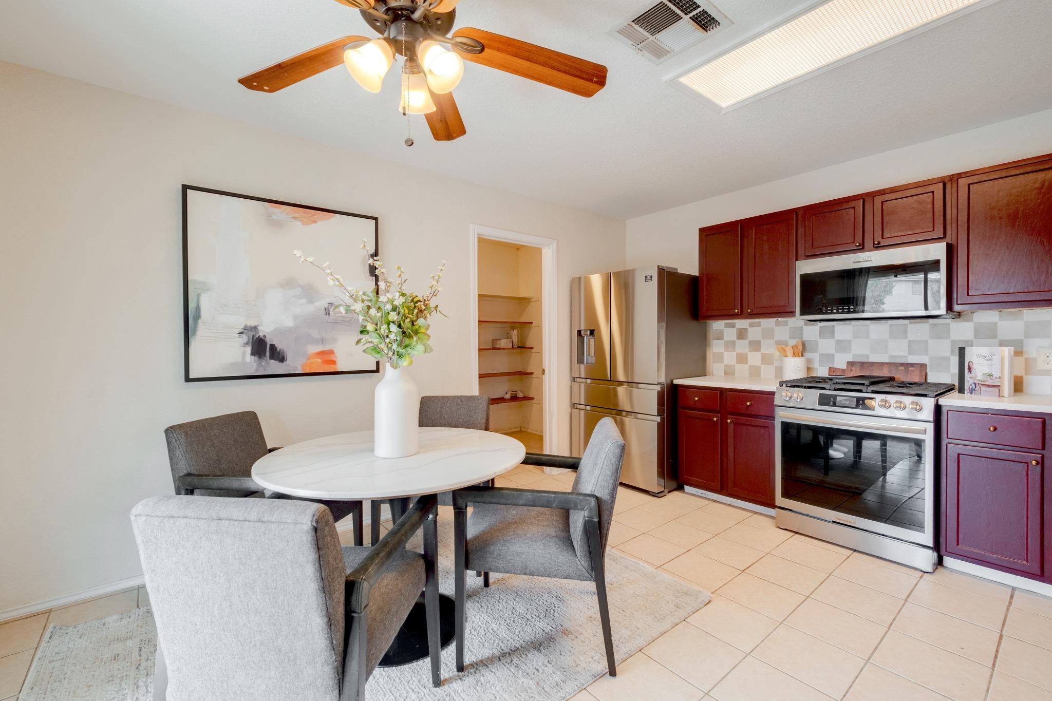 709 Black Isle DR