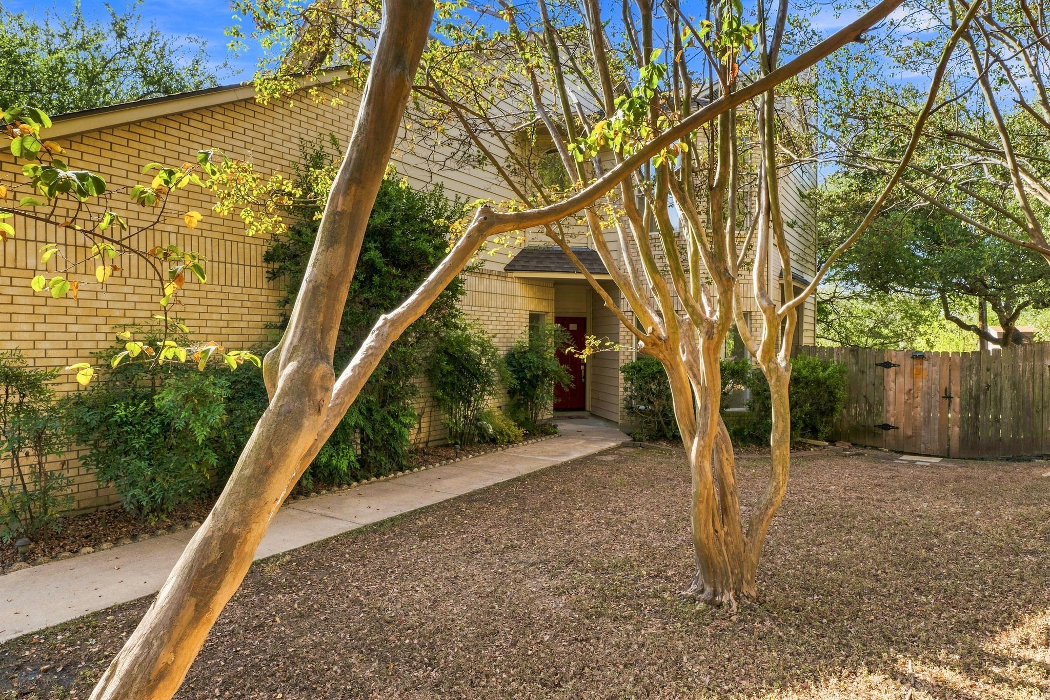 5711 Taylor Draper CV # B