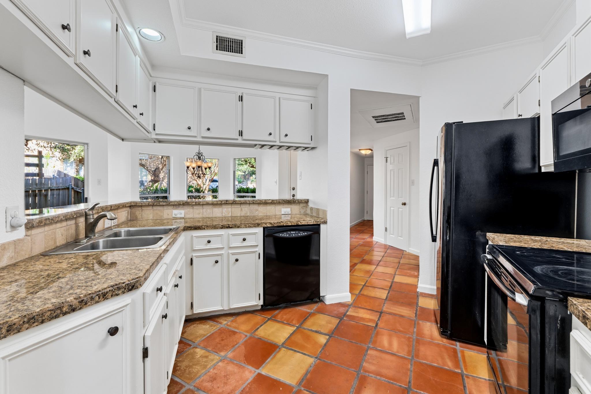 5711 Taylor Draper CV # B