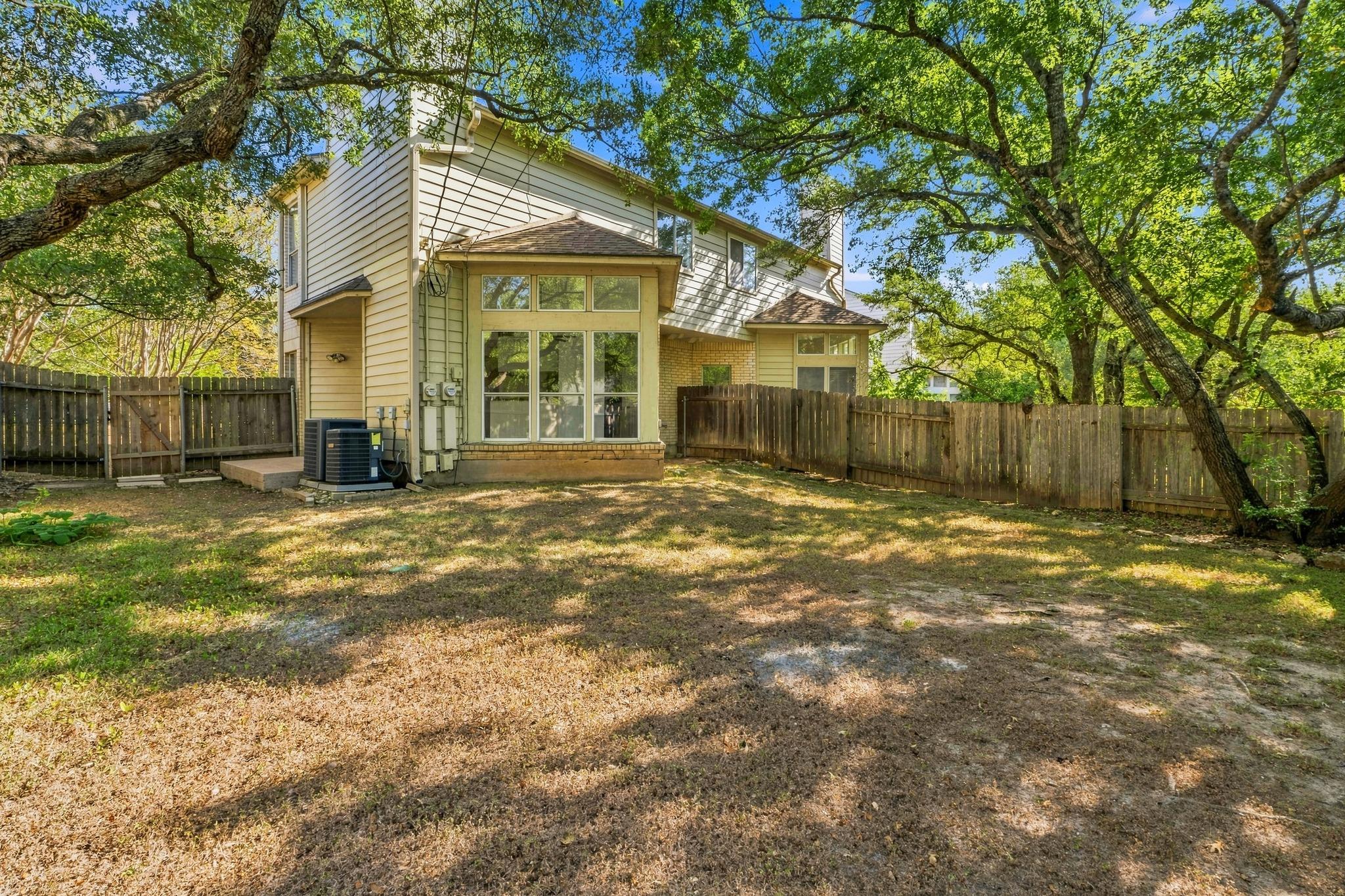 5711 Taylor Draper CV # B