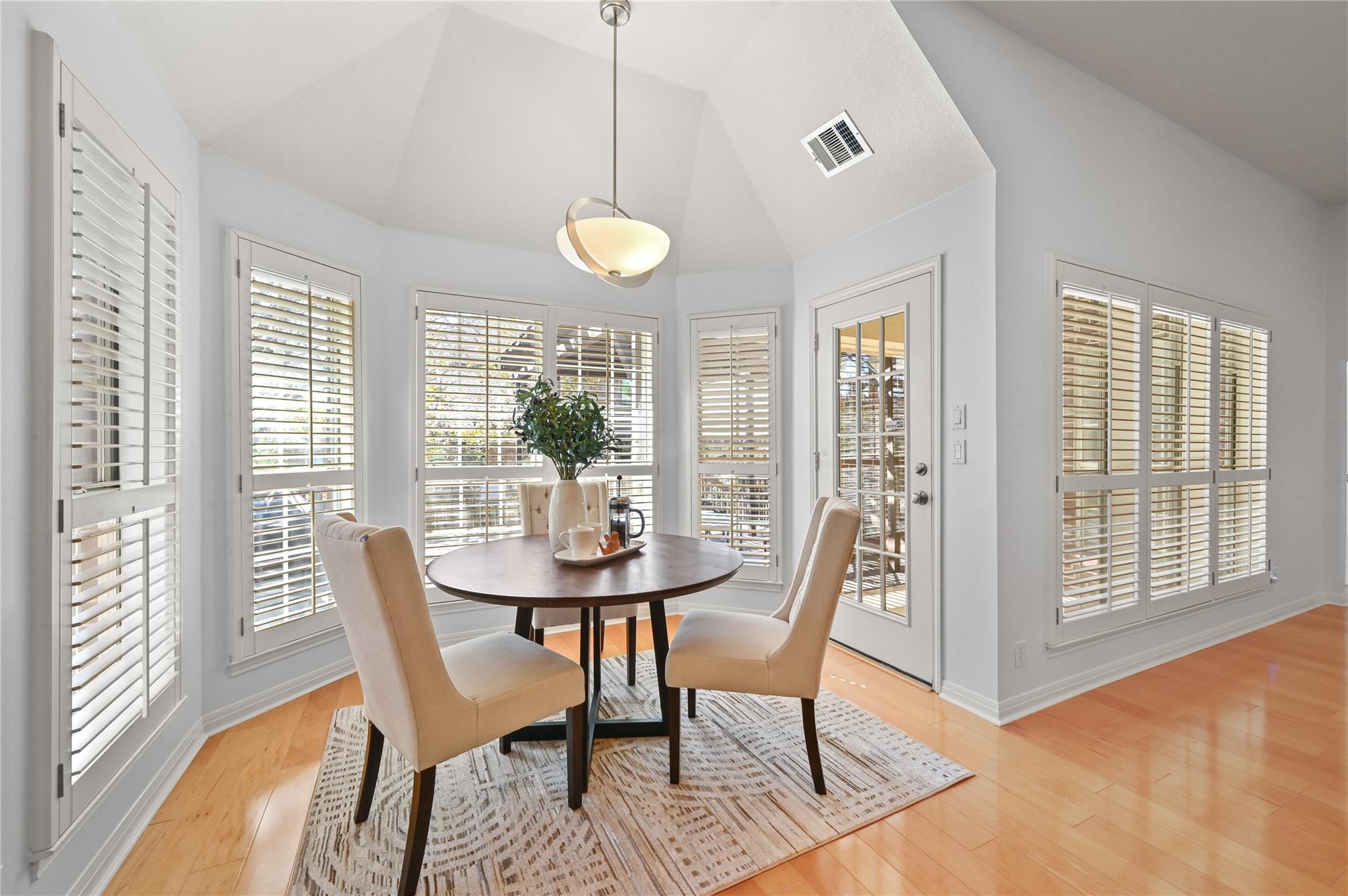 5156 China Garden DR