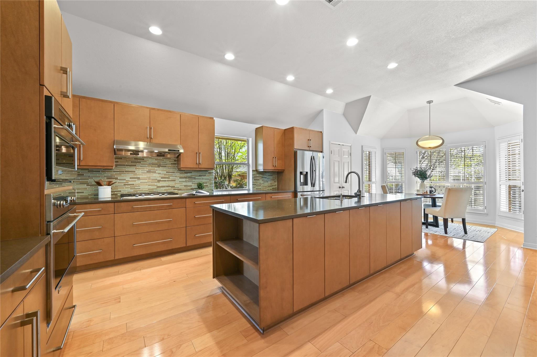 5156 China Garden DR