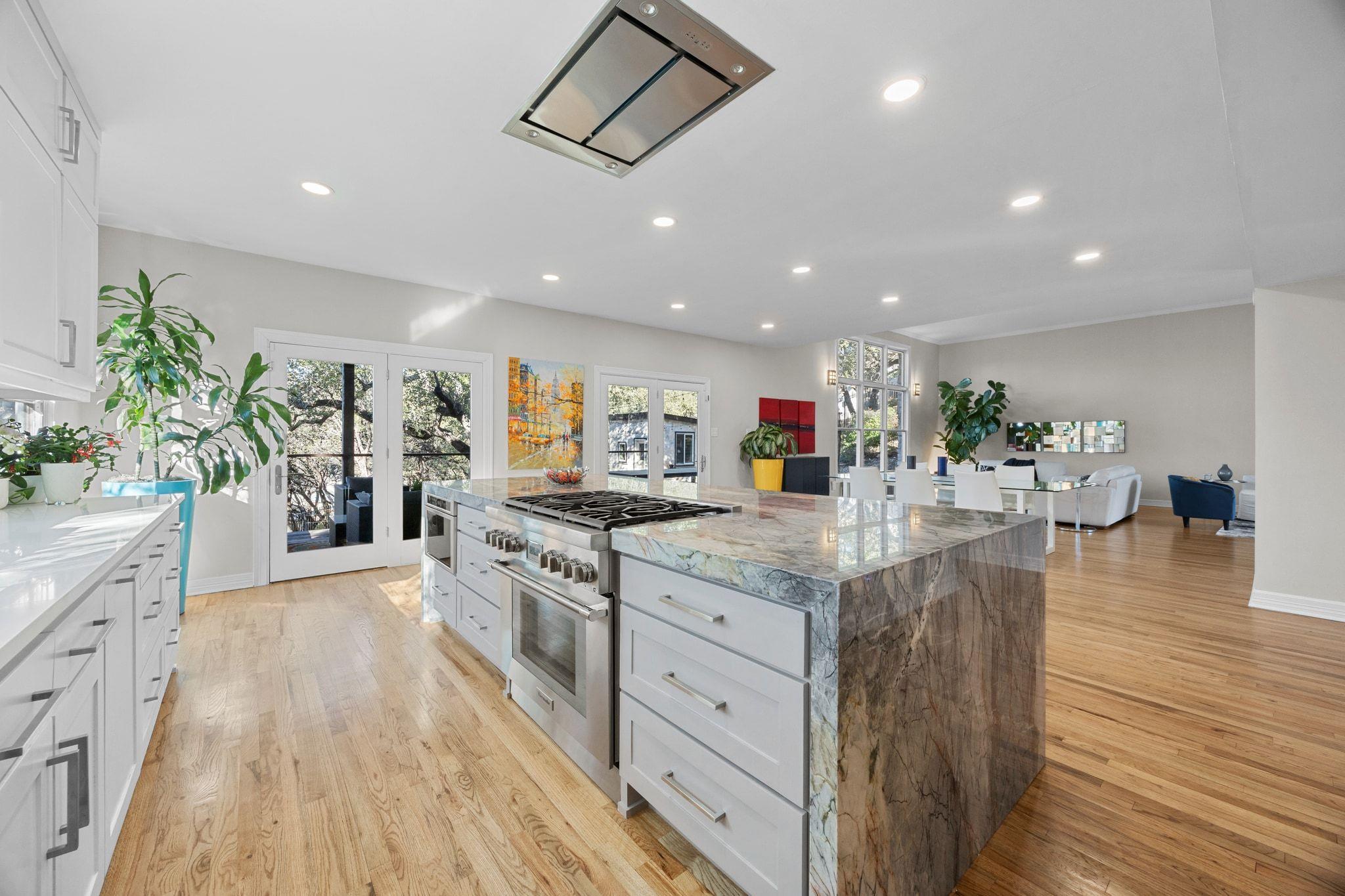 5600 Blueridge CT