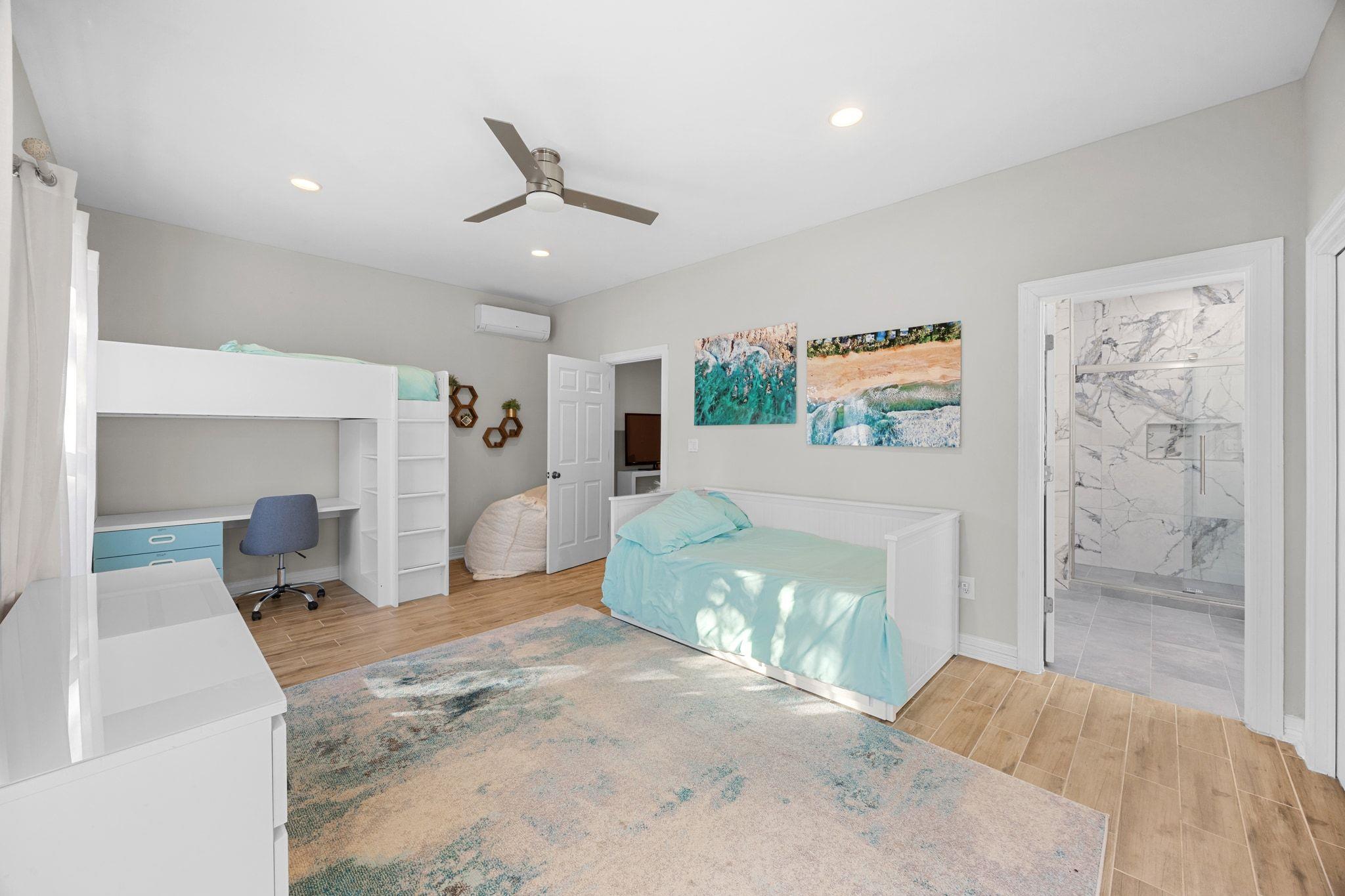 5600 Blueridge CT