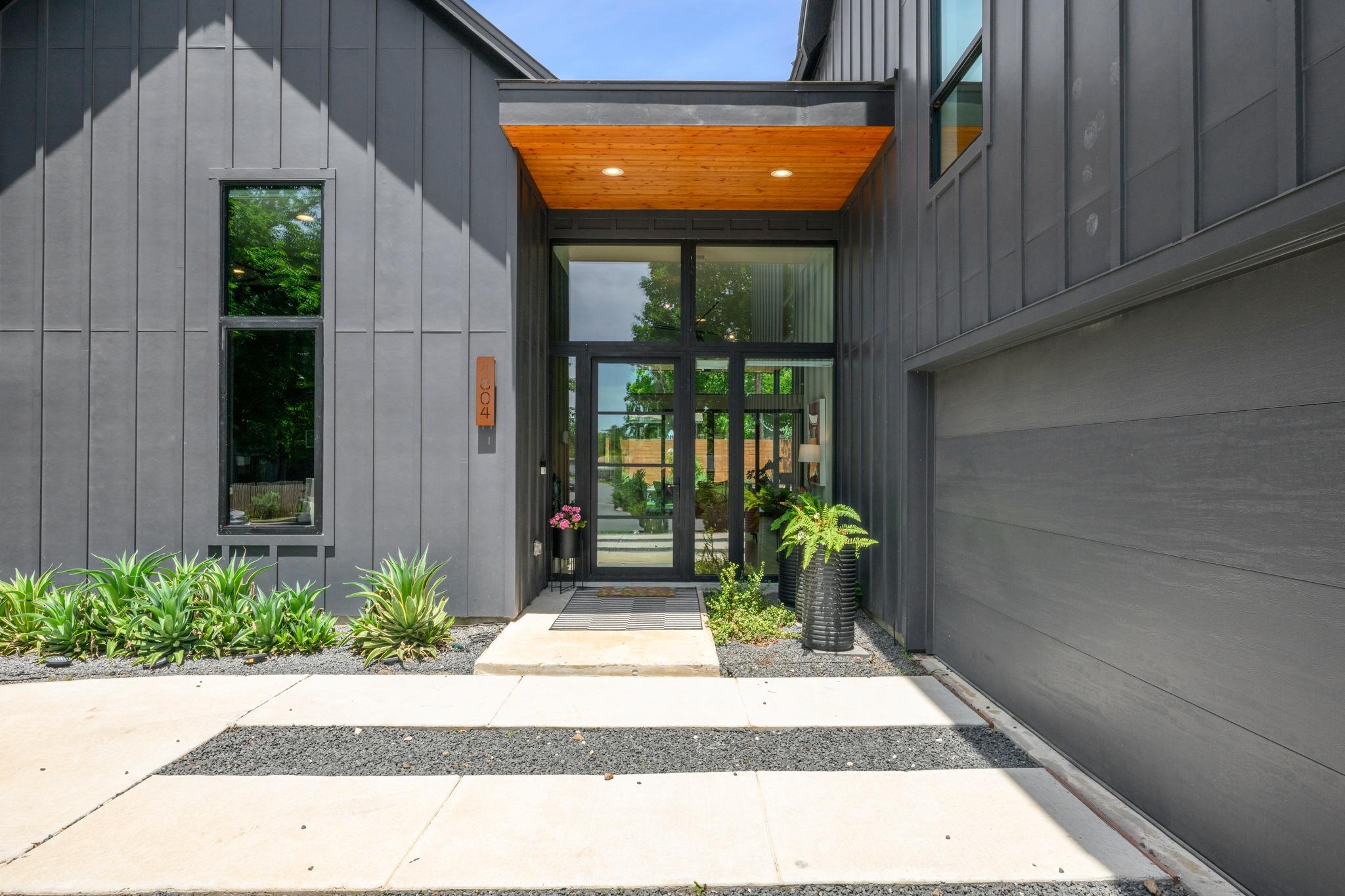 4804 Gladeview