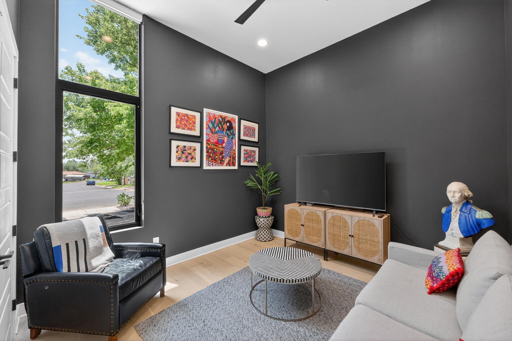 4804 Gladeview