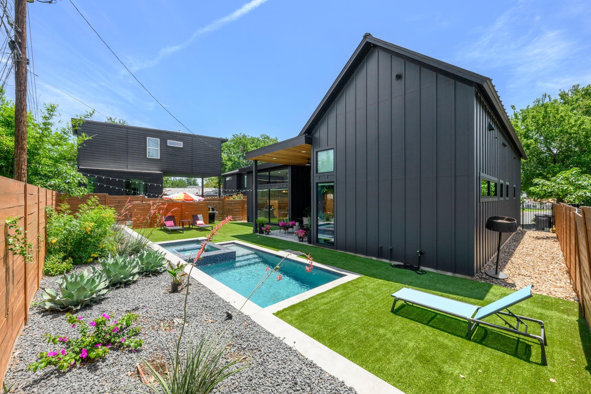 4804 Gladeview