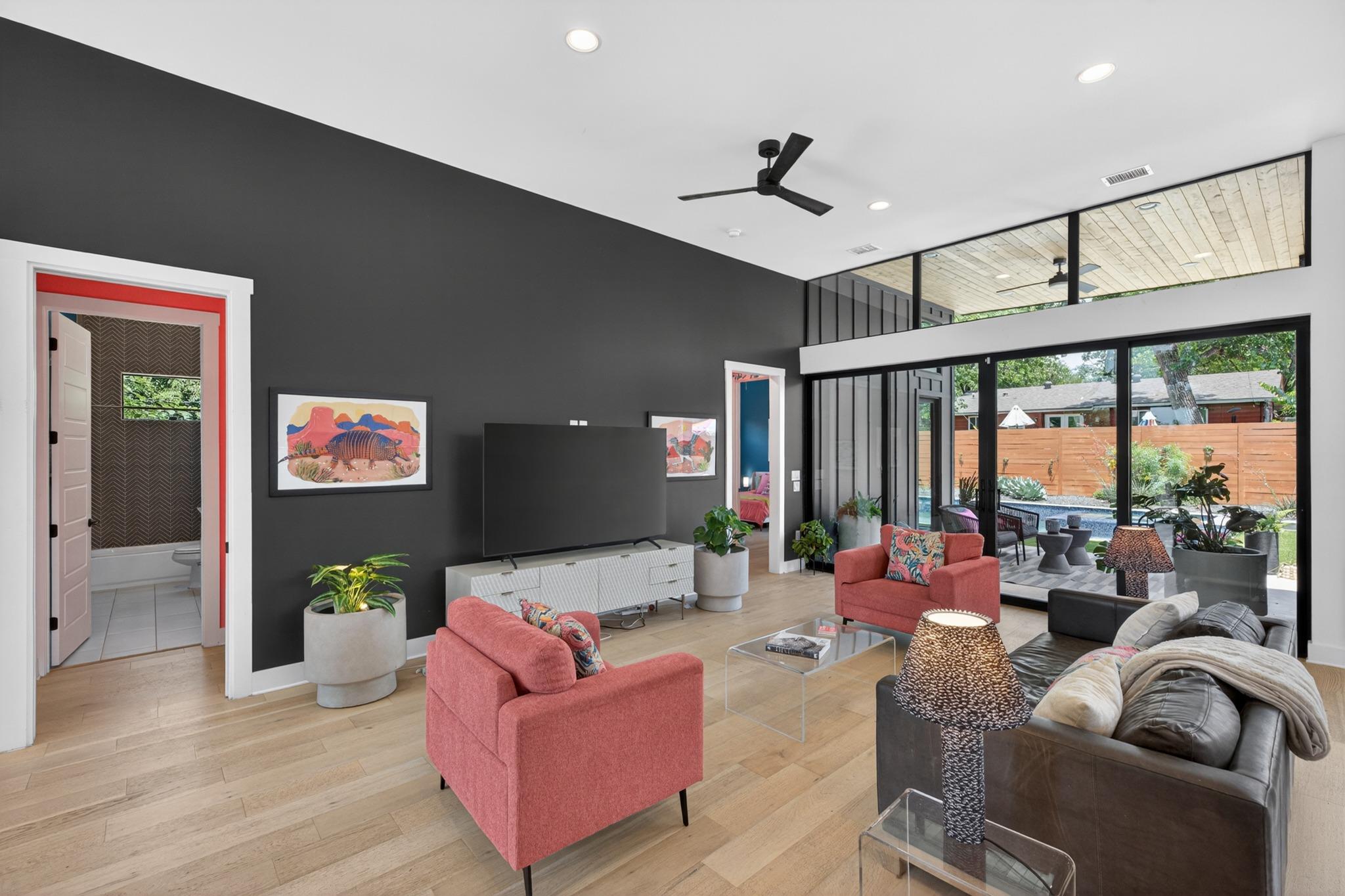 4804 Gladeview