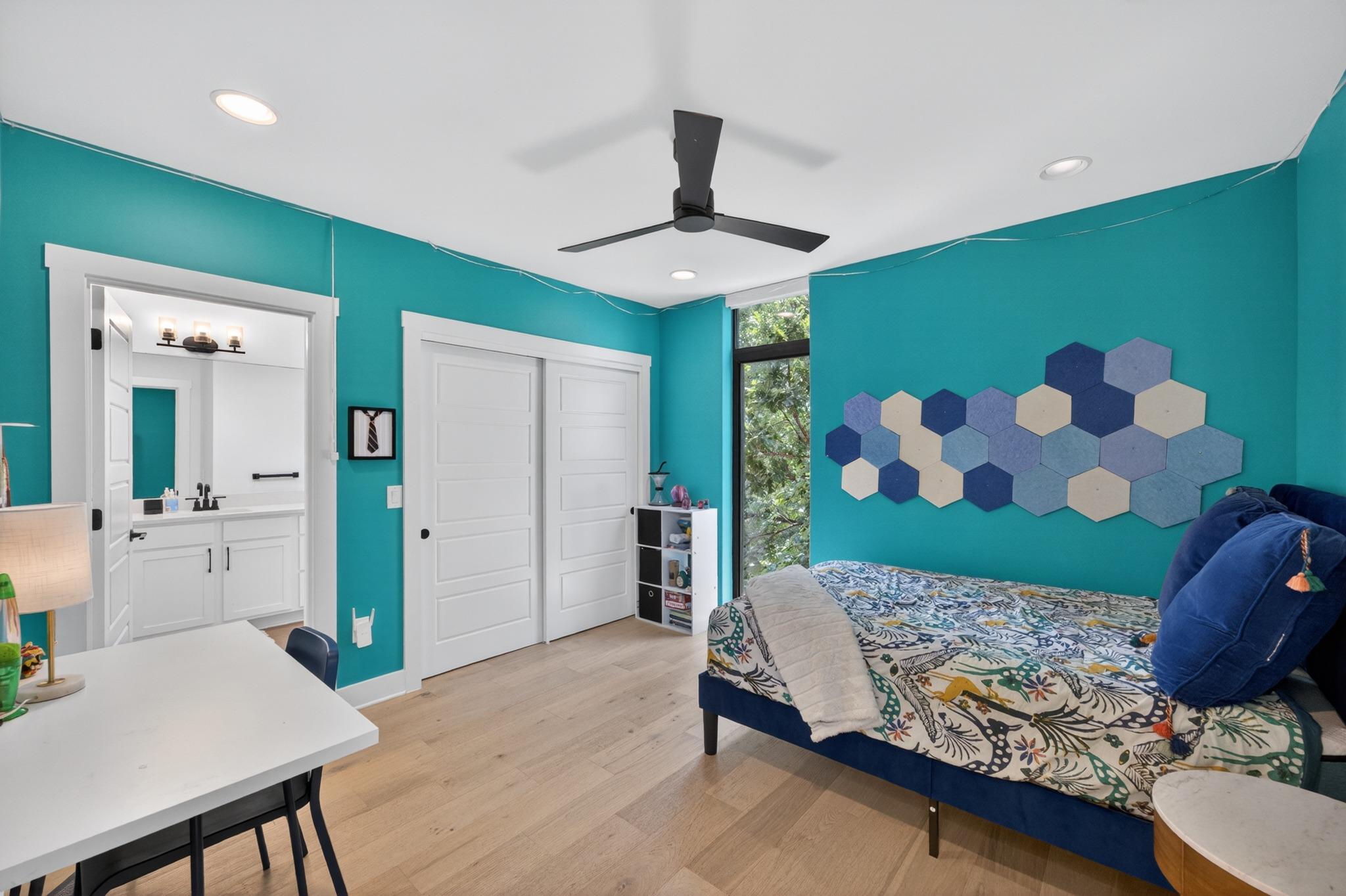 4804 Gladeview
