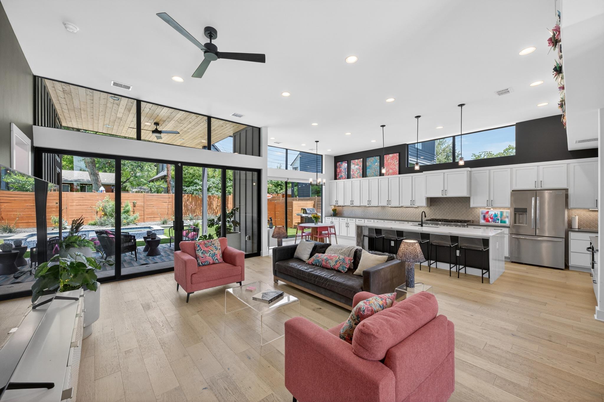 4804 Gladeview