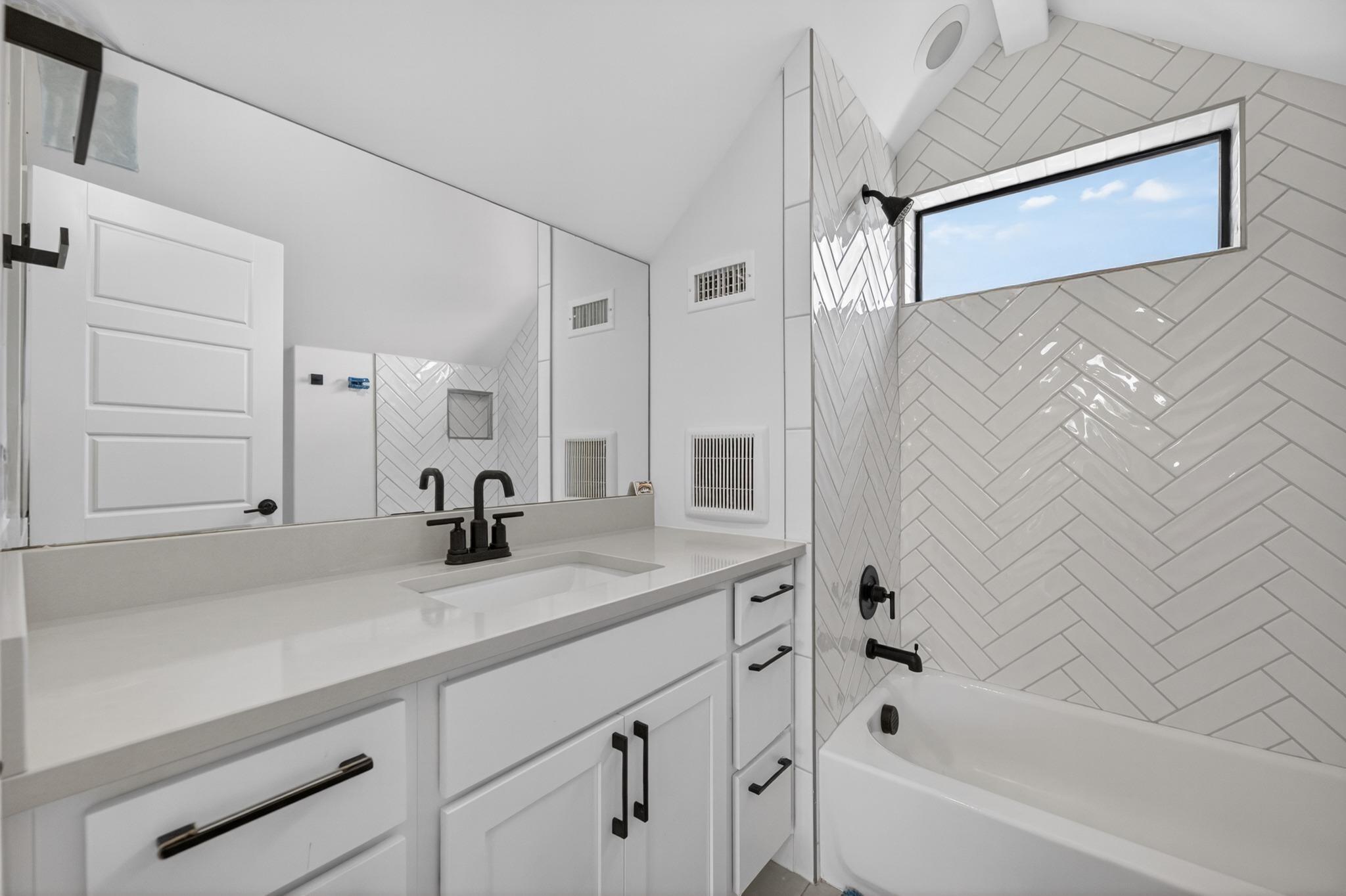 4804 Gladeview