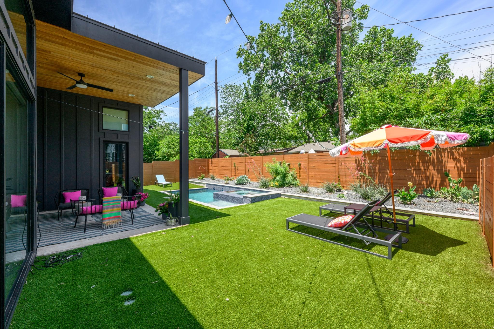 4804 Gladeview