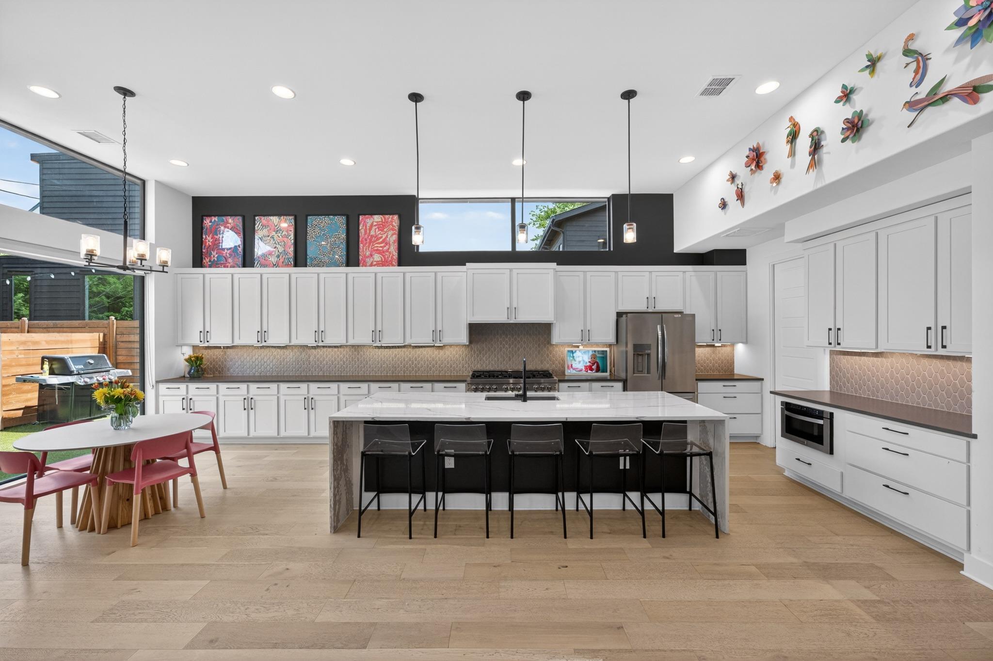 4804 Gladeview
