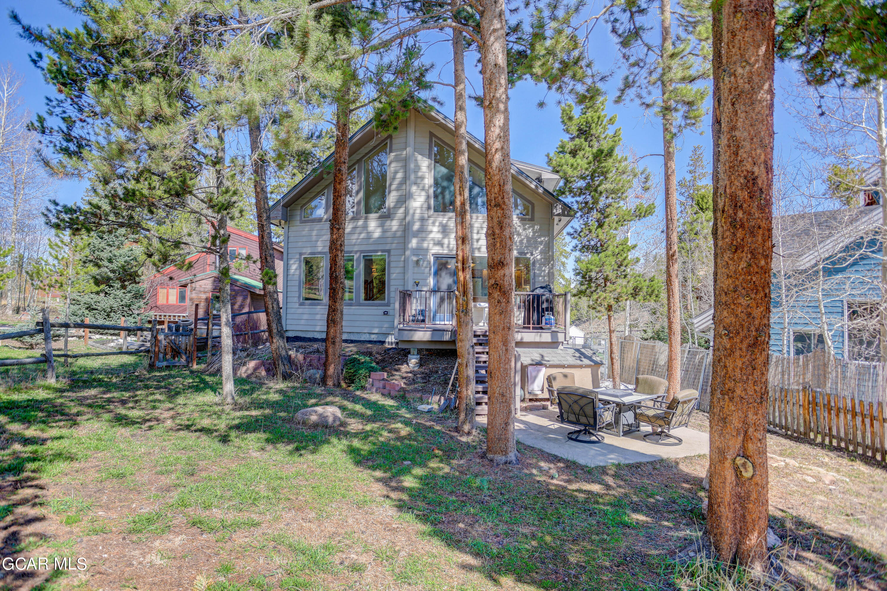 840 BADGER Lane