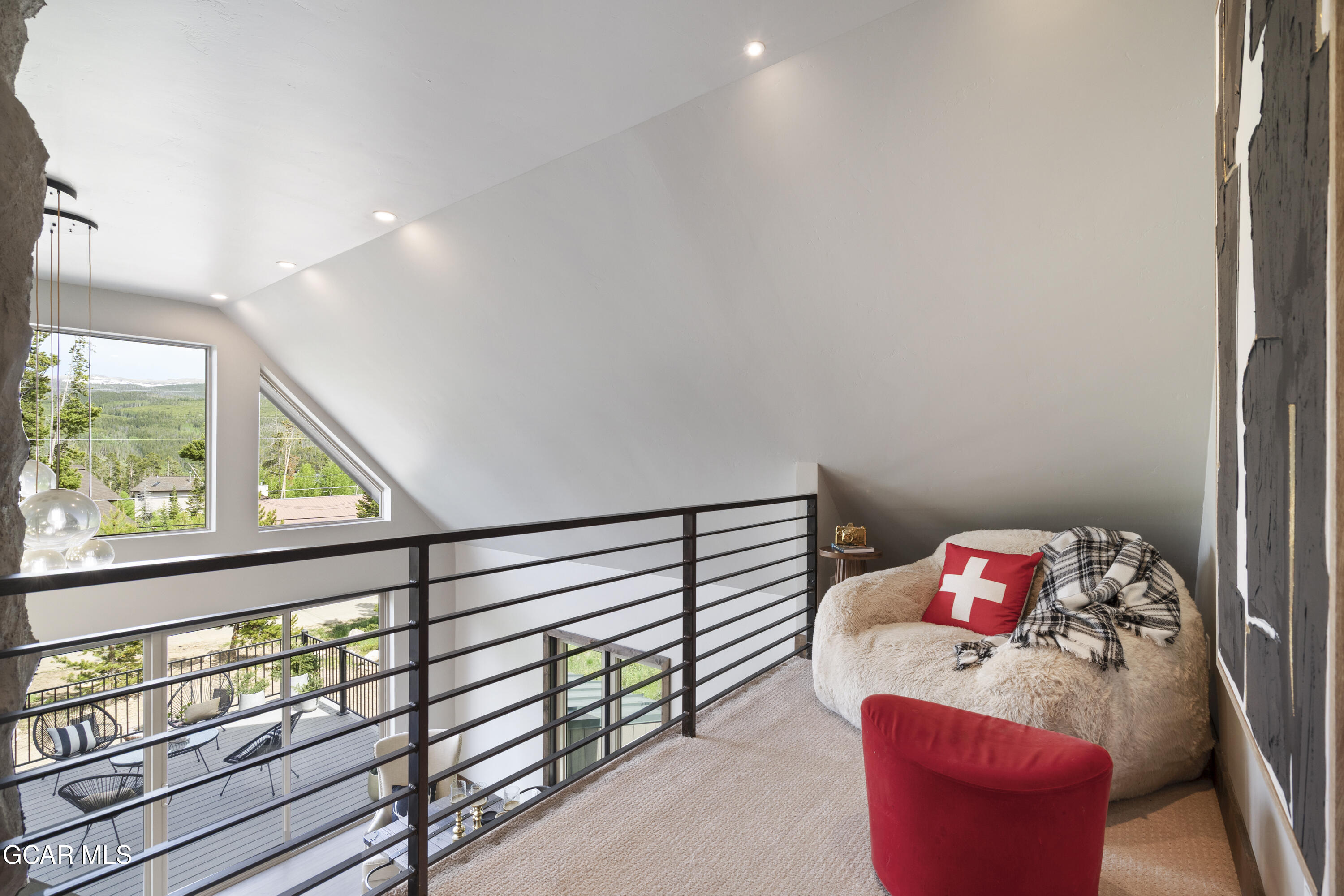 189 PINE CONE Lane