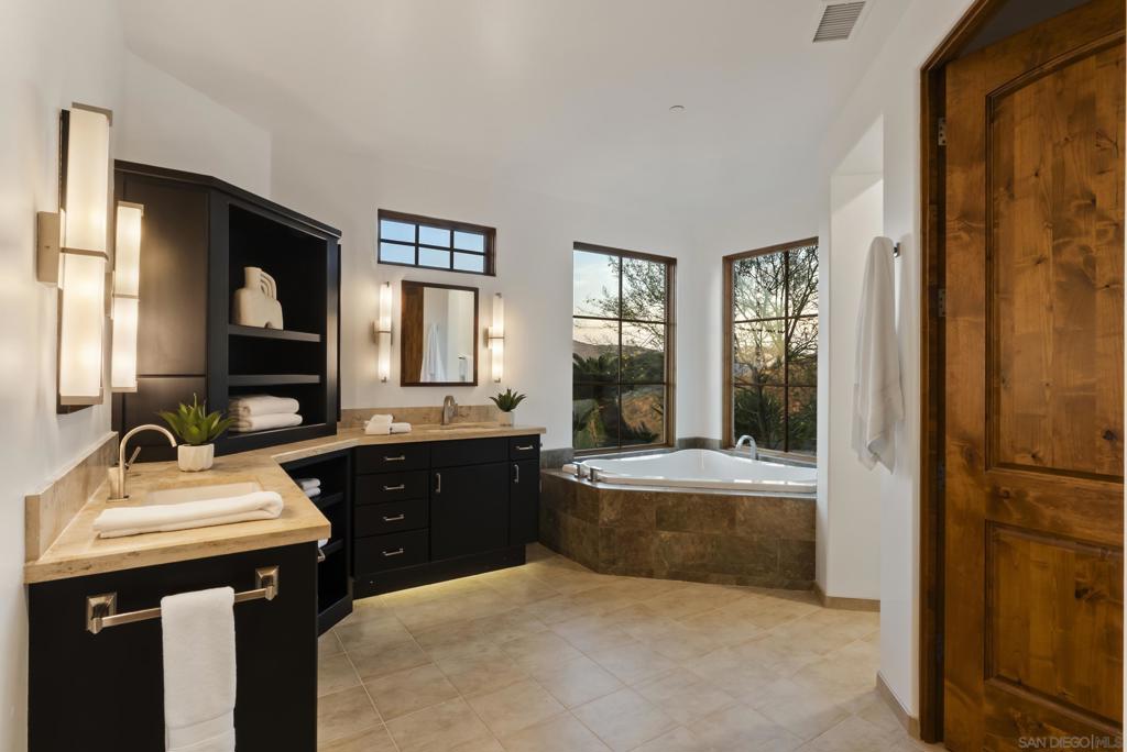 7778 Camino Sin Puente