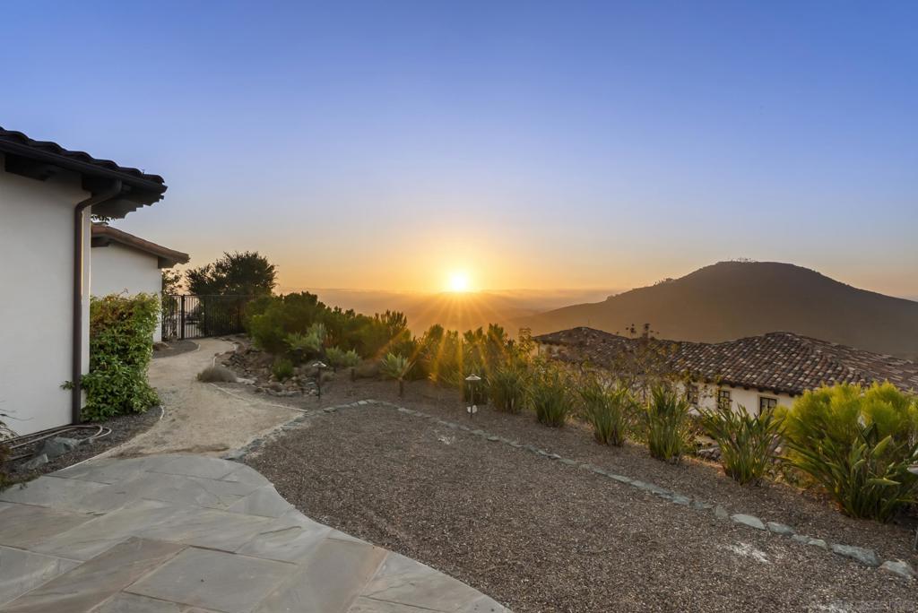 7778 Camino Sin Puente