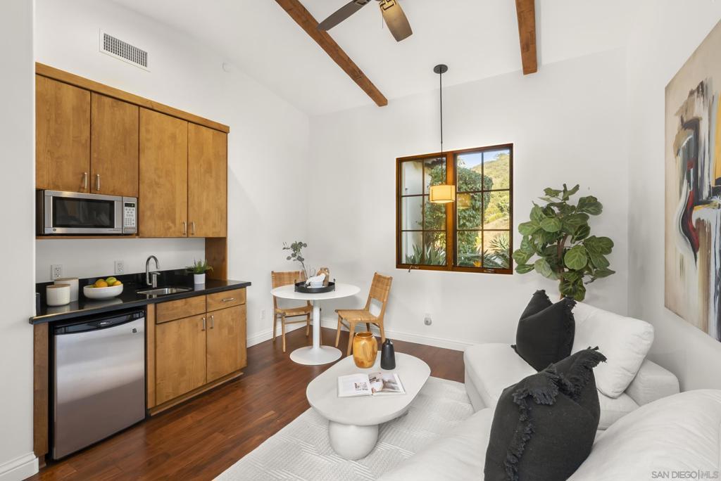 7778 Camino Sin Puente