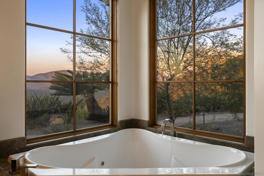 7778 Camino Sin Puente