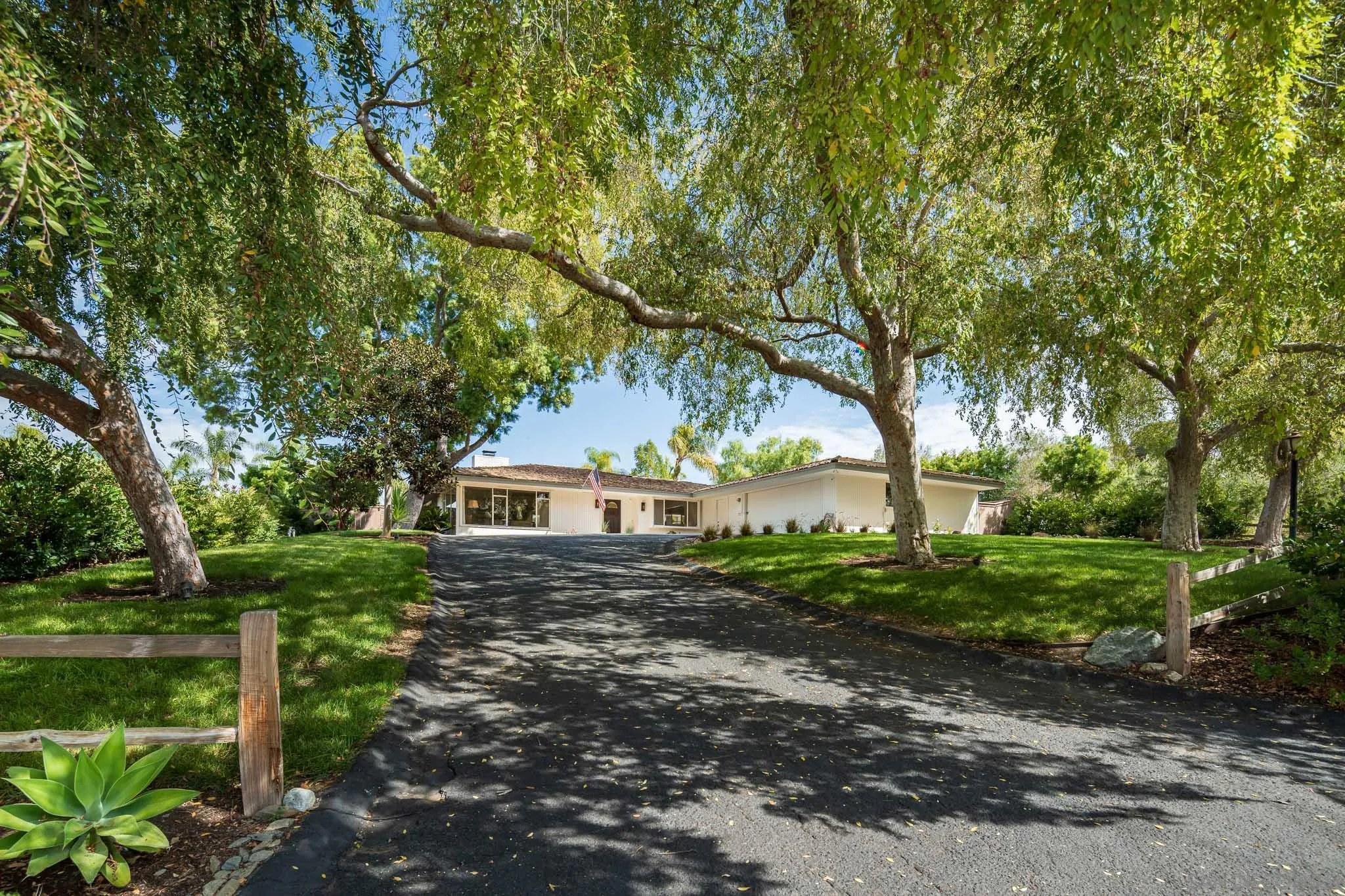 6230 La Fremontia, Rancho Santa Fe