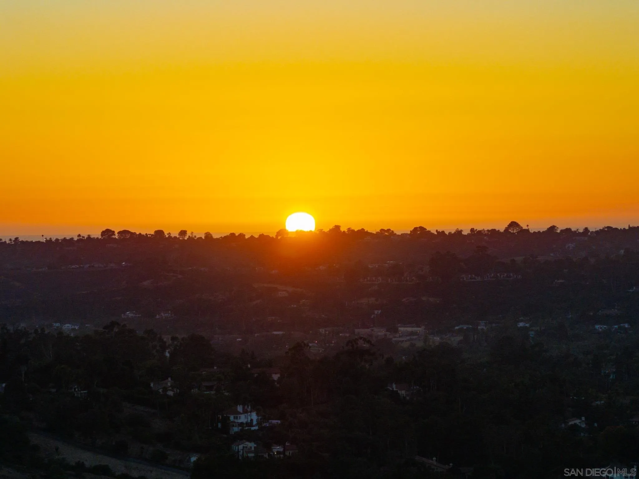 18245 Paseo Victoria