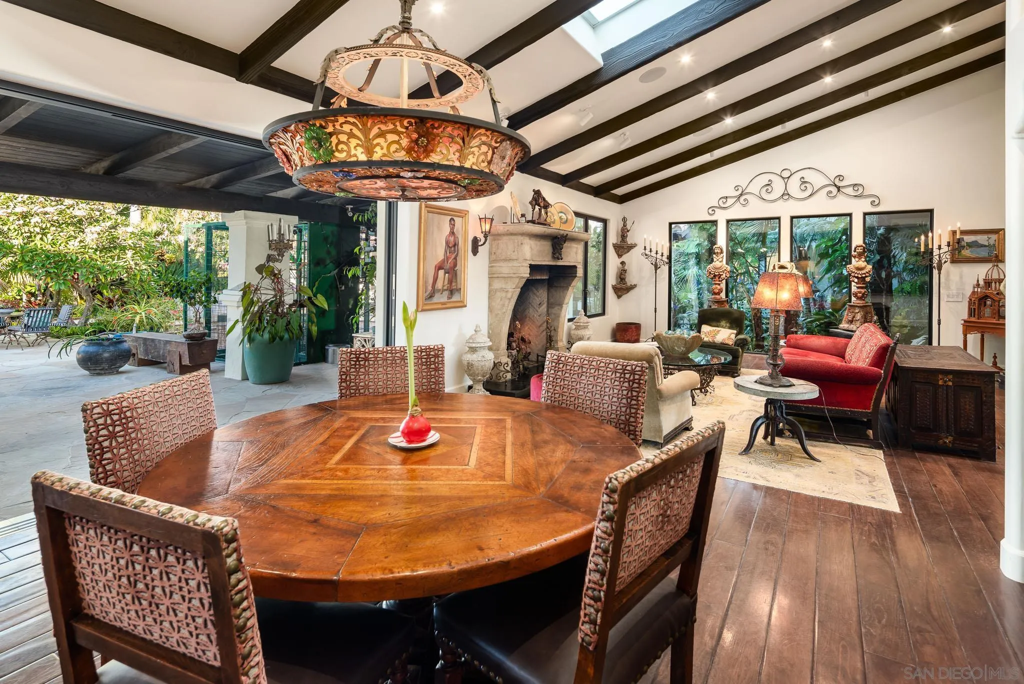 18245 Paseo Victoria