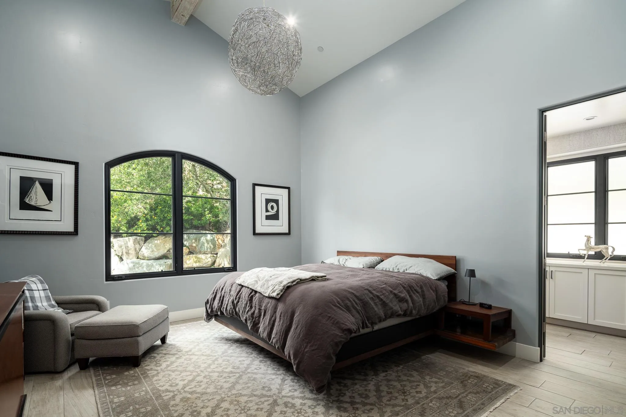6154 Camino Selva