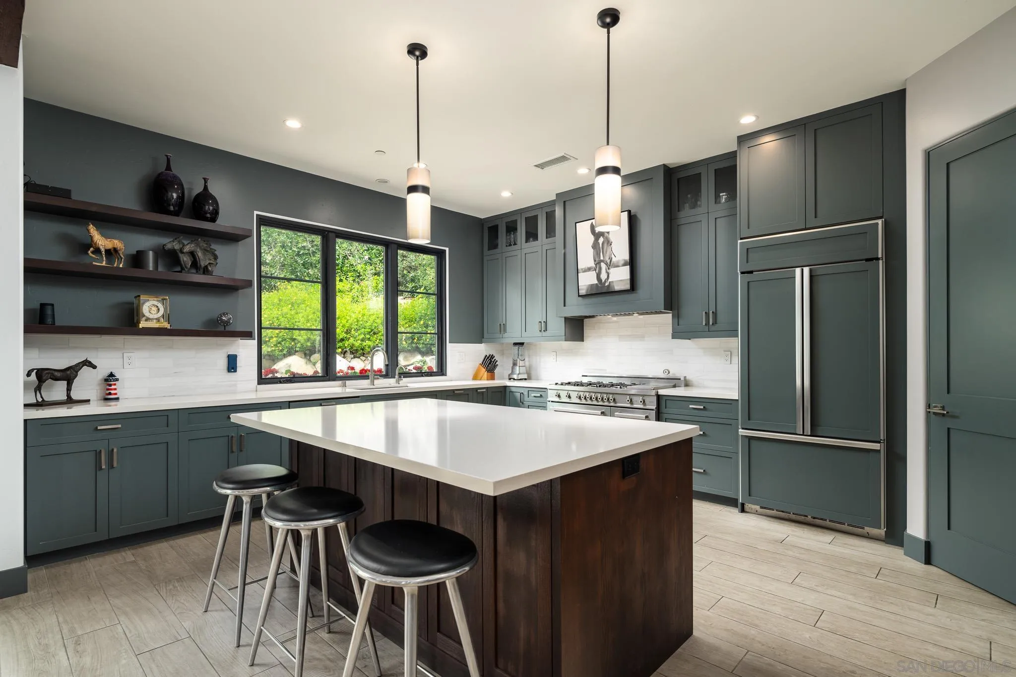 6154 Camino Selva