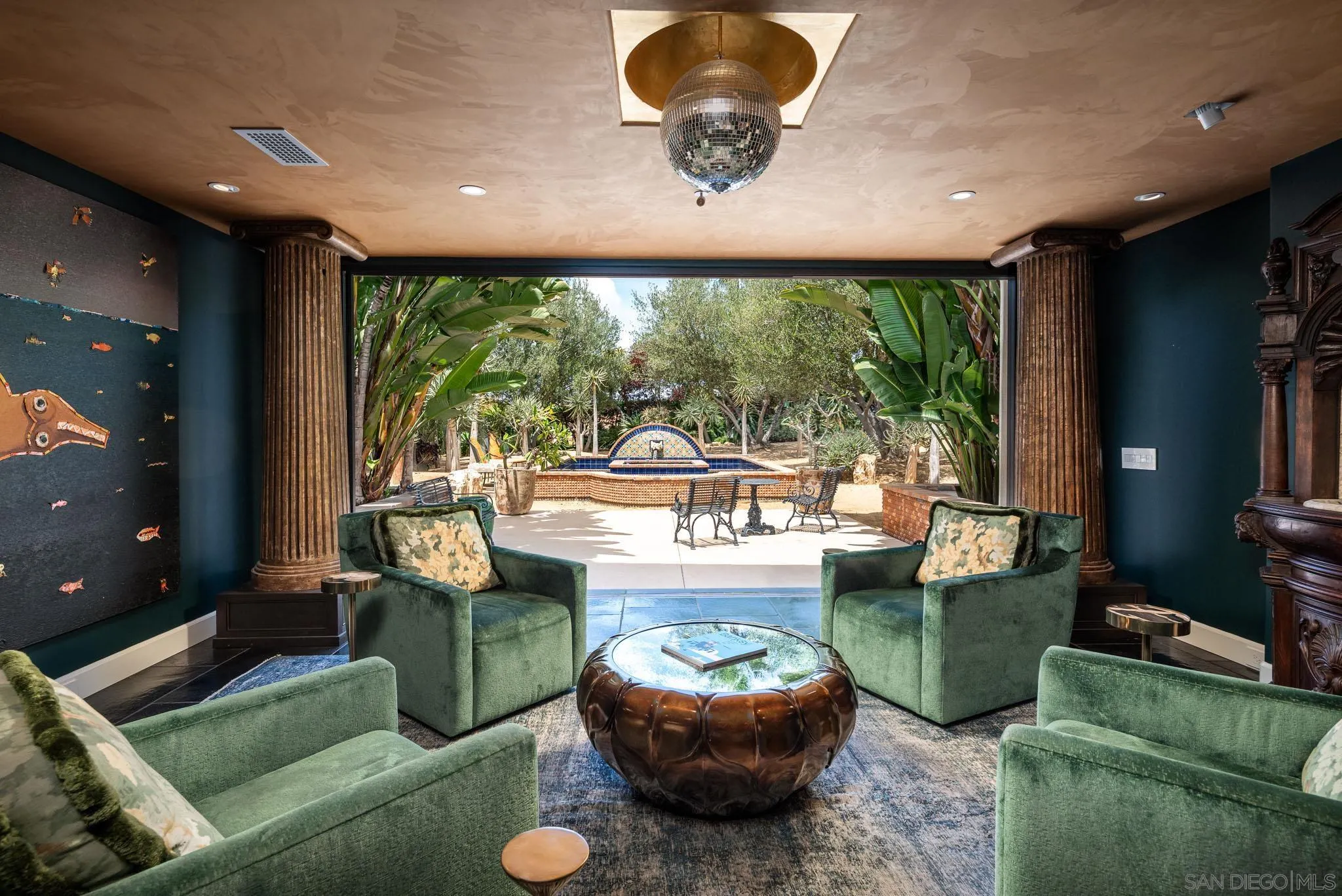 18245 Paseo Victoria