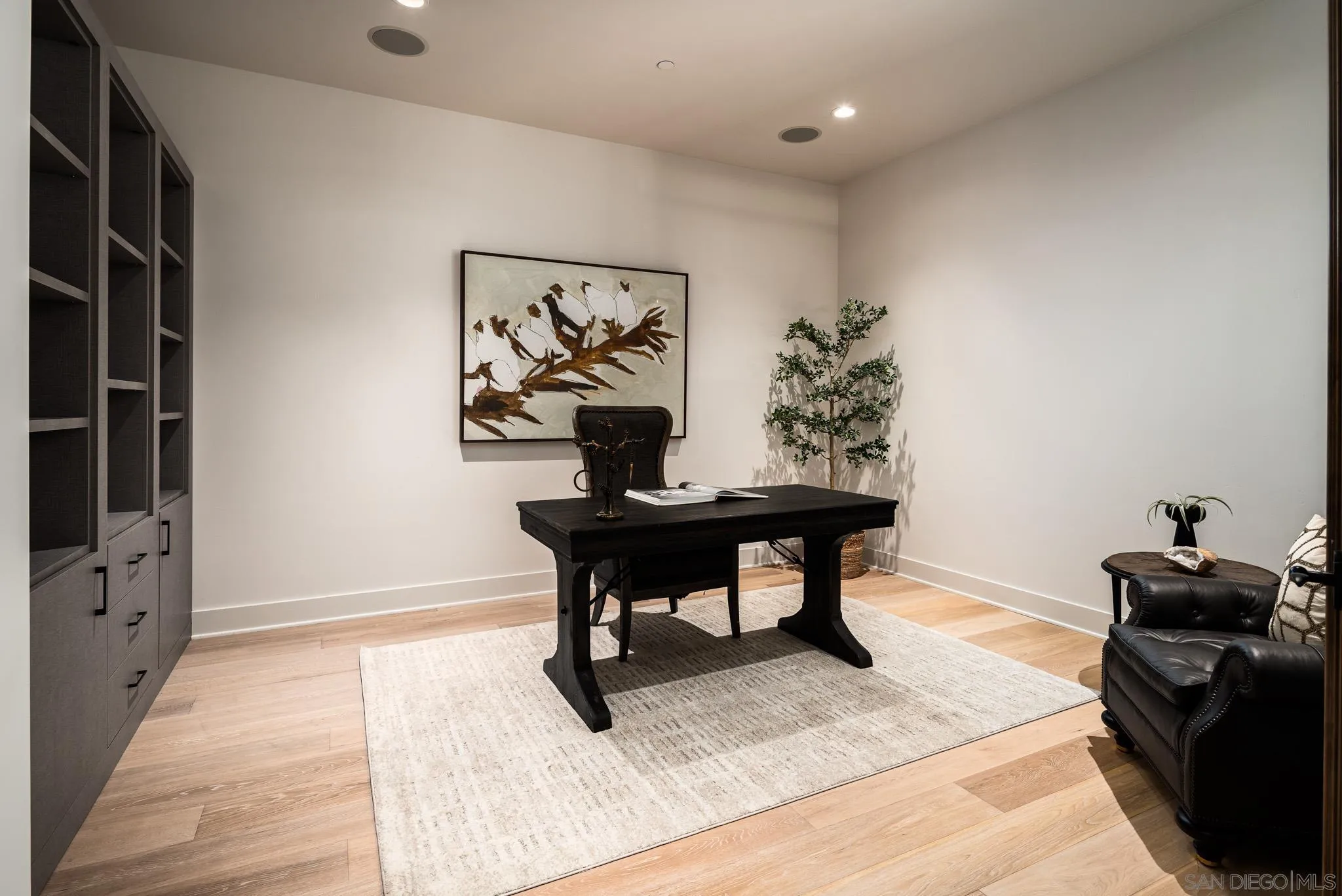 18504 Calle La Serra