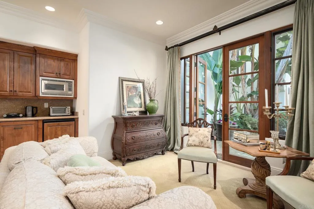5031 Rancho Del Mar Trail