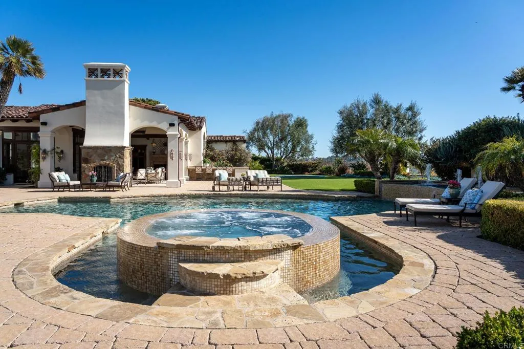 5031 Rancho Del Mar Trail