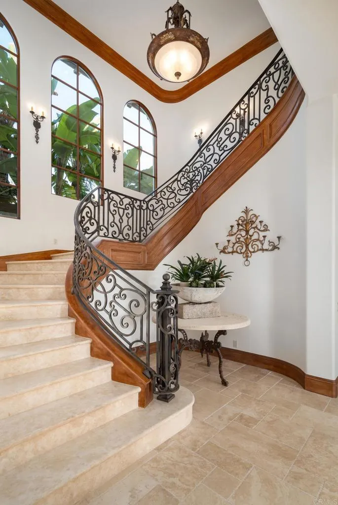 5031 Rancho Del Mar Trail