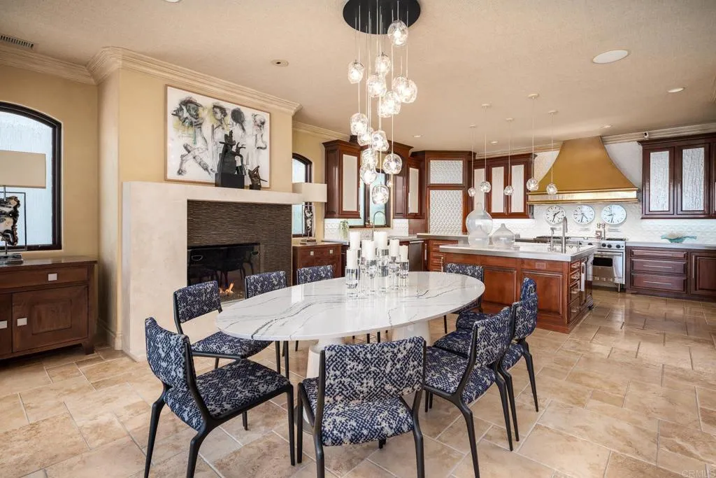 5019 Tierra Del Oro