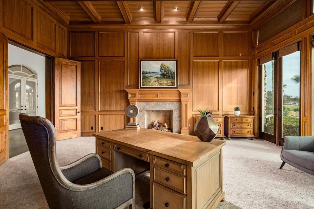 6868 Spyglass Lane