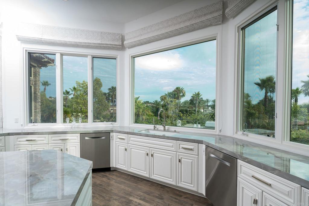 6868 Spyglass Lane