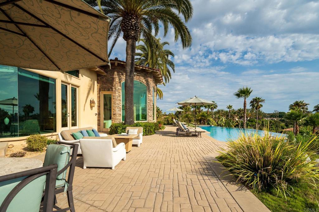6868 Spyglass Lane