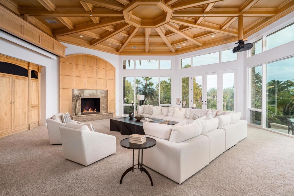 6868 Spyglass Lane