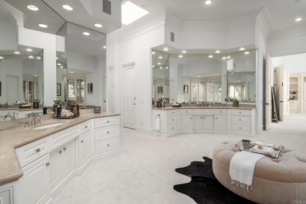 6868 Spyglass Lane